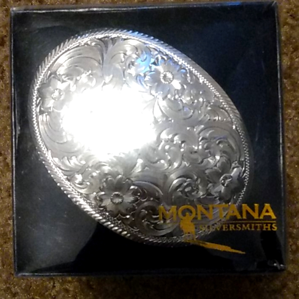 Montana Ladies Buckle